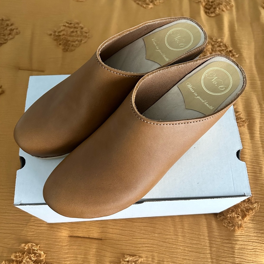 No. 6 Brown New School Clogs size 41